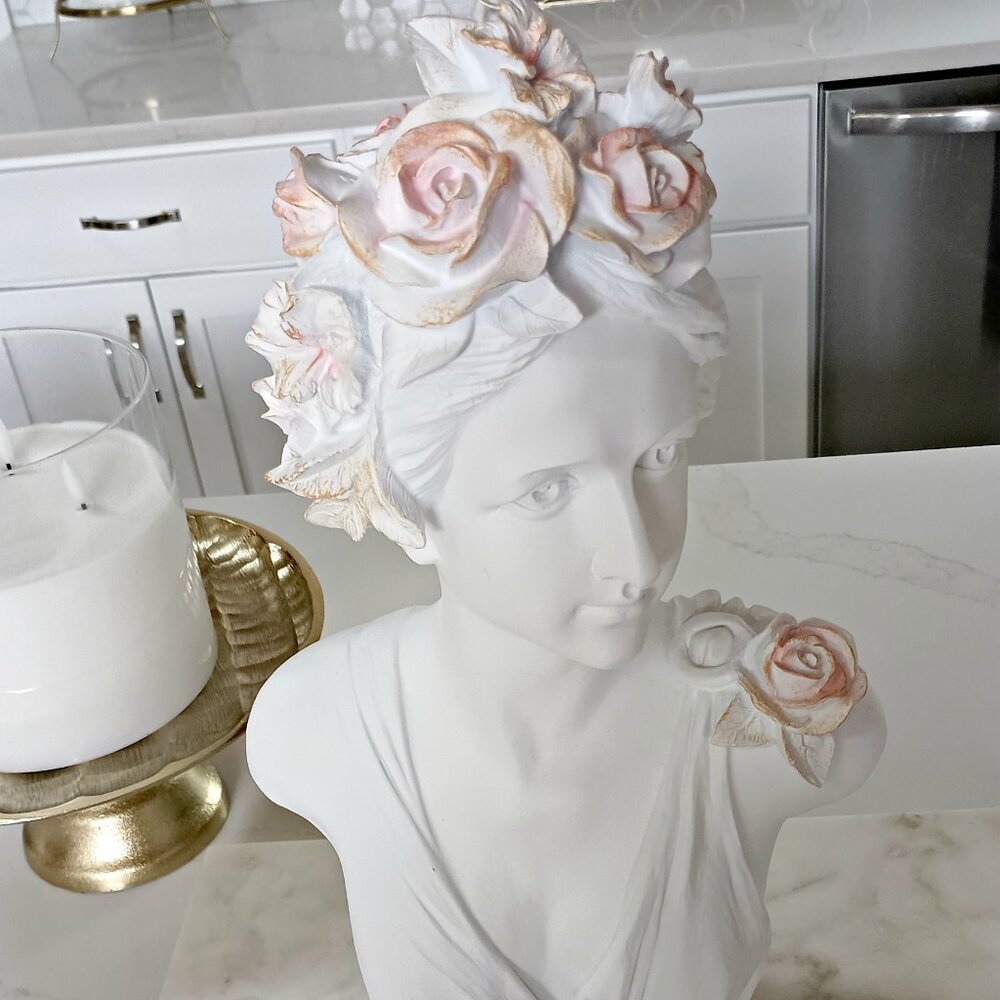 NEW! SHABBY CHIC ROSES EXQUISITE LADY BUST DECOR - Picture 2 of 7